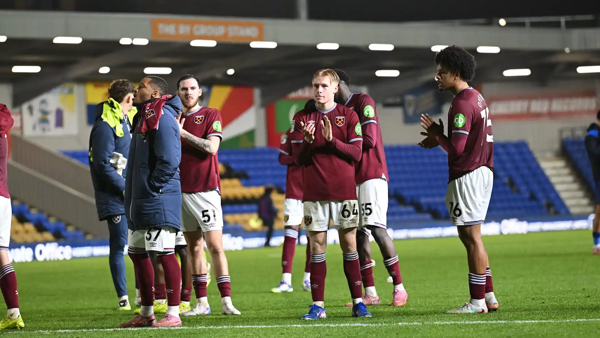 报道与反应 |年轻的铁锤帮在温布尔登的末段冲刺未能实现